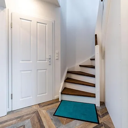 Seewiefke Modern Retreat